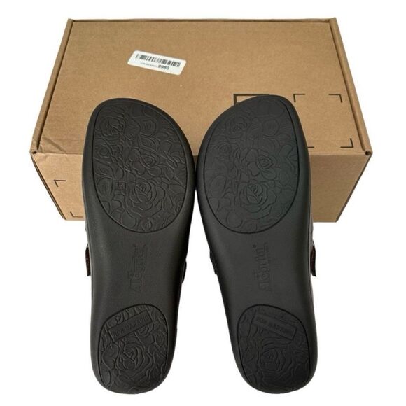 Algeria Floral Embossed Flutter Chocolate Brown Loafer Clogs 38 U.S. 8 - 8.5 - Picture 7 of 9